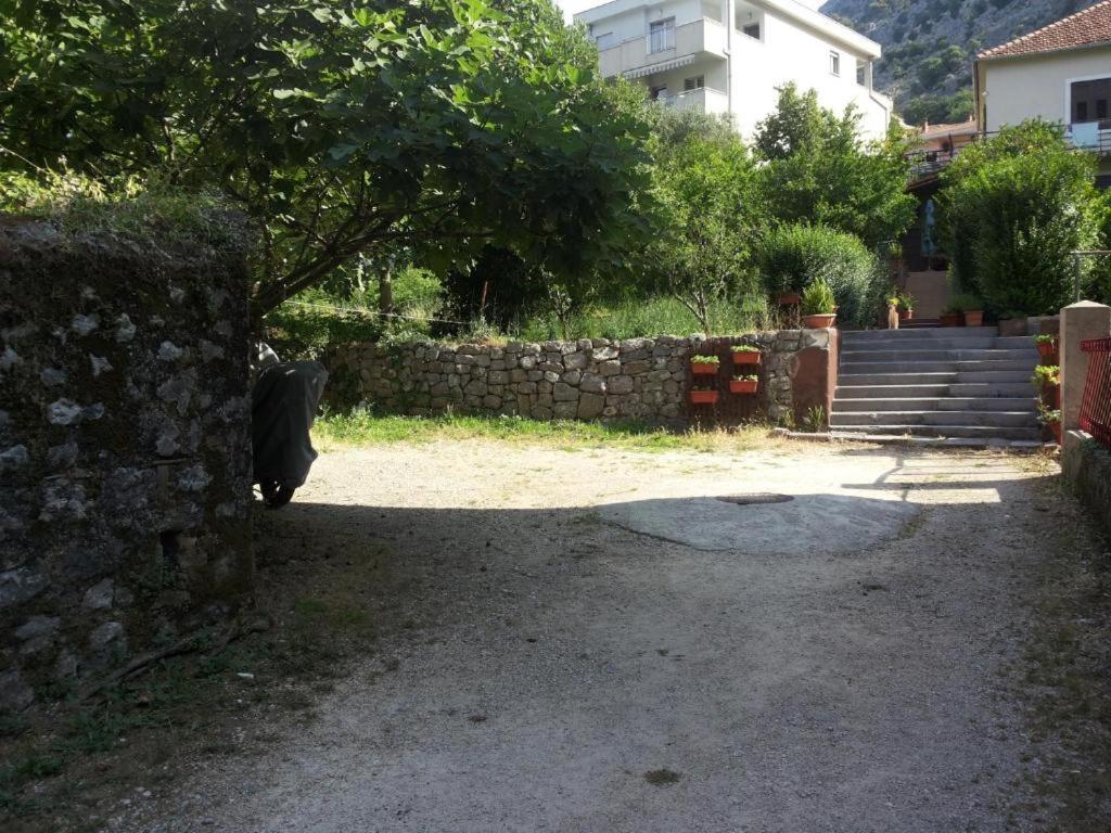 Apartments Sandra 2 Kotor Exteriör bild